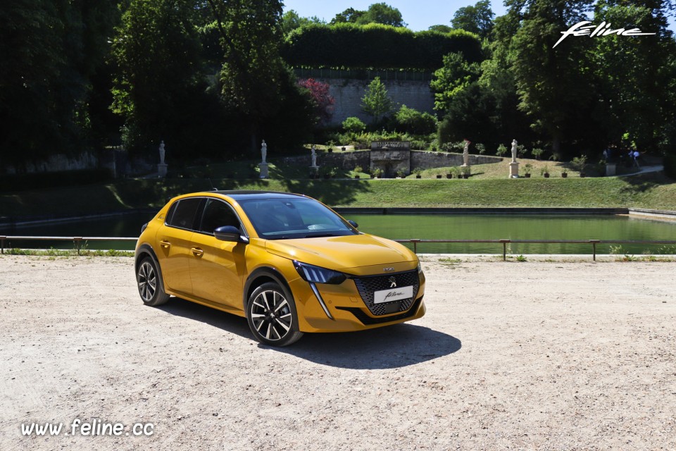 Photo statique Peugeot 208 II GT Line Jaune Faro (2019)