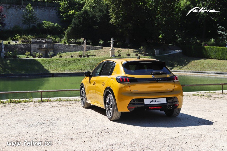 Photo Peugeot 208 II GT Line Jaune Faro (2019)