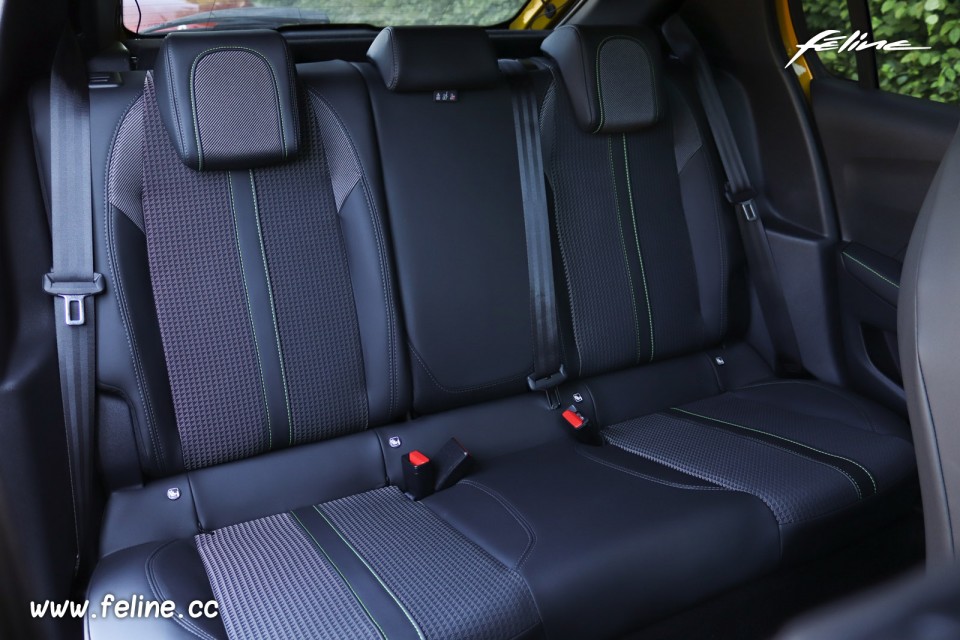 Photo banquette arrière tri-matière Capy tissu TEP Peugeot 208