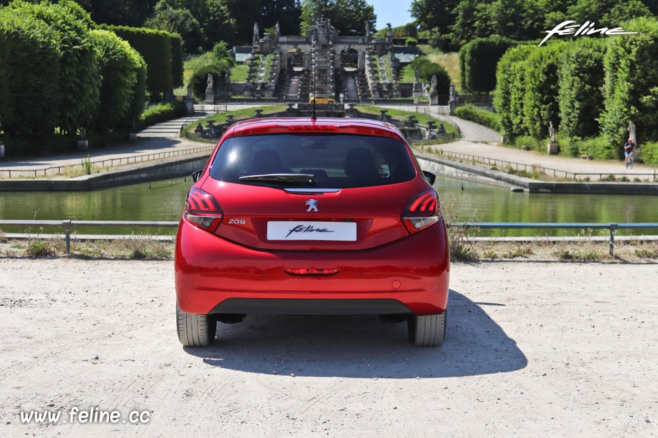 Photo face arrière Peugeot 208 I Allure Rouge Elixir (2018)