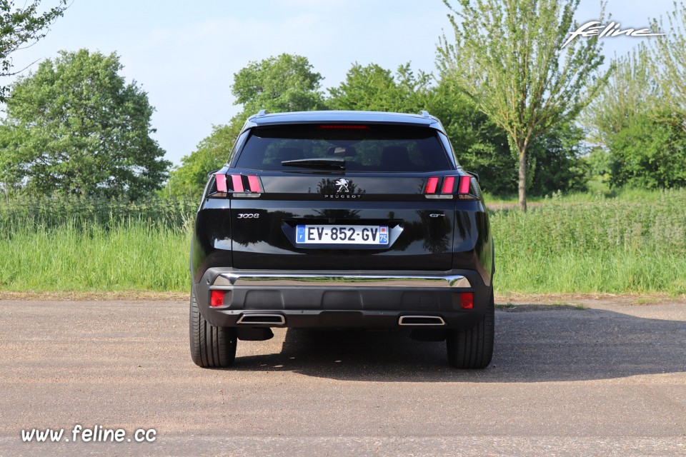 Photo face arrière Peugeot 3008 II GT (2018)