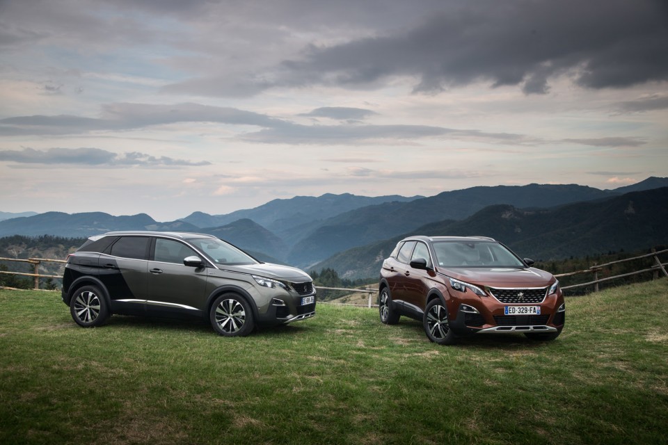 Photo Peugeot 3008 II Allure et 3008 II GT - Essais presse 2016