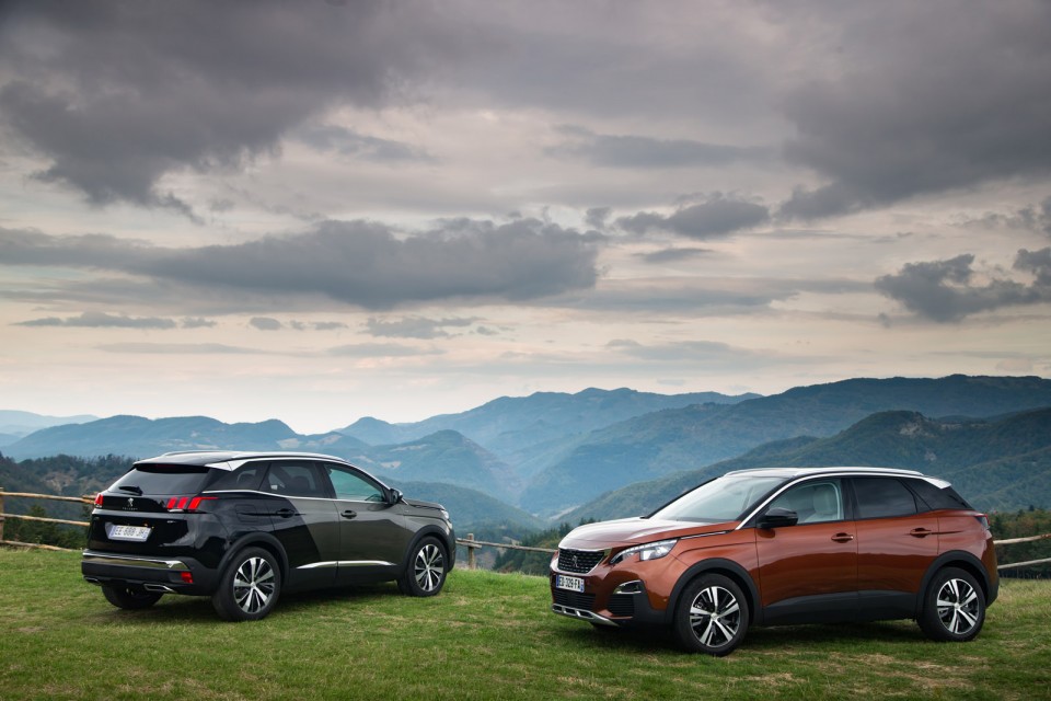 Photo Peugeot 3008 II Allure et 3008 II GT - Essais presse 2016