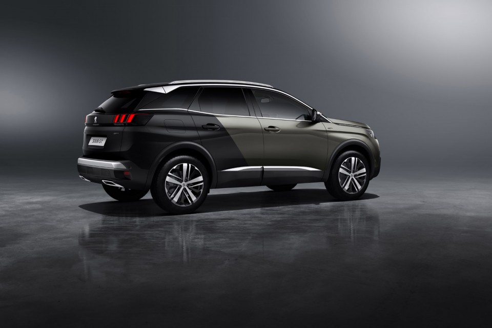 Photo officielle 3/4 arrière Peugeot 3008 GT Coupe Franche Gris