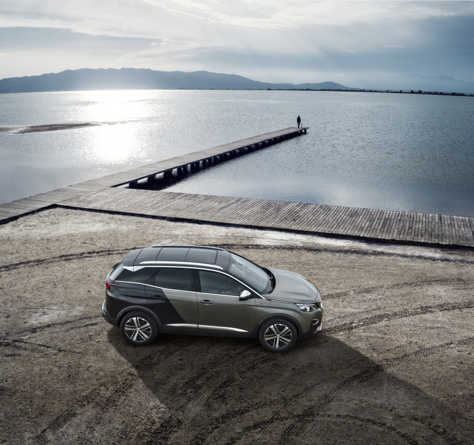 Photo officielle Peugeot 3008 GT (2016)