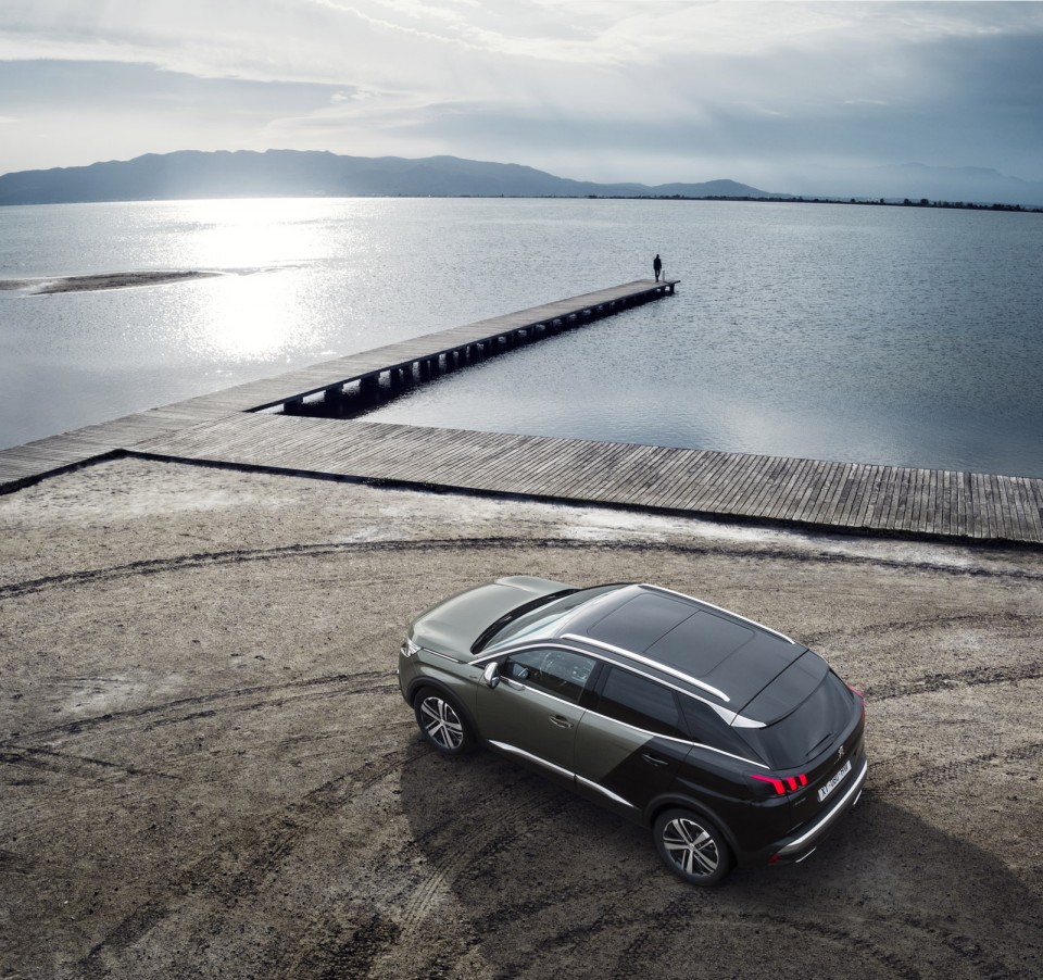 Photo officielle Peugeot 3008 GT (2016)