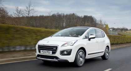 Peugeot 3008 HYbrid4 I UK