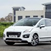 Photo Peugeot 3008 HYbrid4 I Blanc Banquise (restylée 2013) (UK