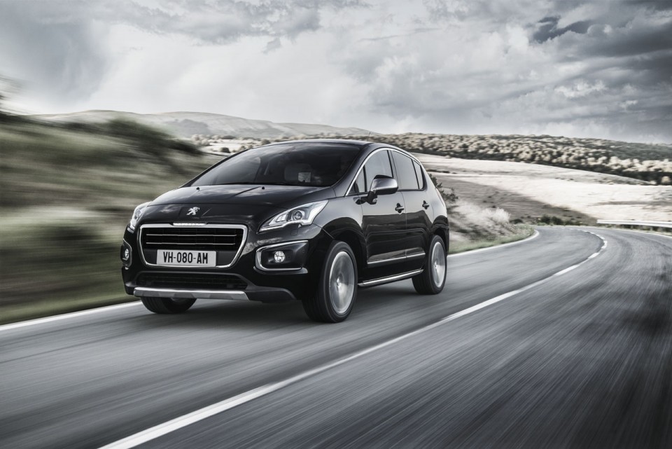 Photo officielle dynamique Peugeot 3008 I phase 2 (2013) - 1-004