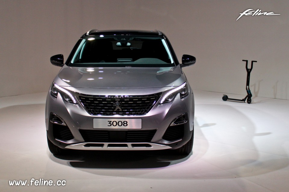 Photo Peugeot face avant 3008 II Gris Artense - Présentation of