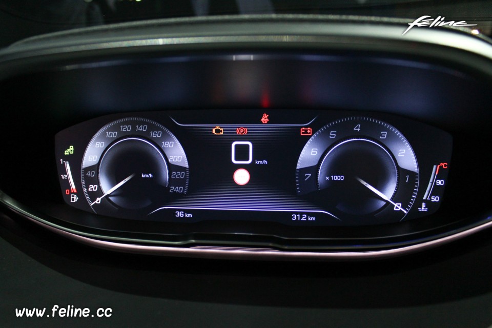 Photo combiné numérique i-Cockpit Peugeot 3008 II - Présentat