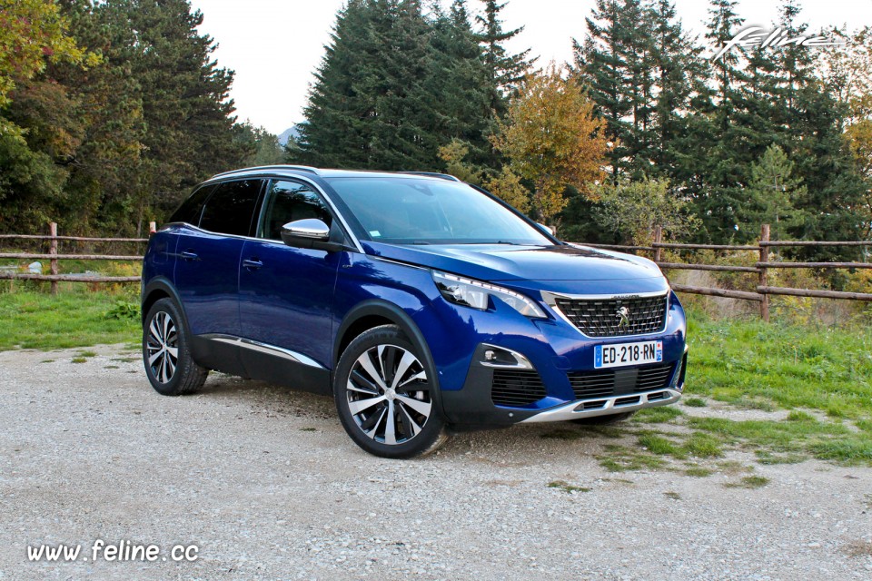 Photo 3/4 avant Peugeot 3008 GT II Bleu Magnetic (2016)