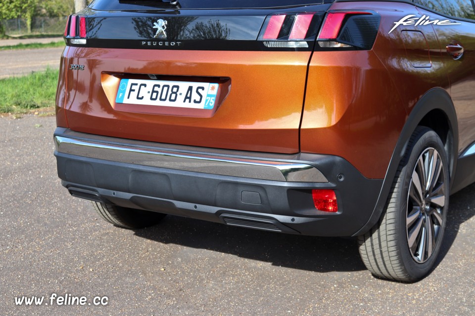 Photo bouclier arrière Peugeot 3008 II Allure PureTech 130 EAT8