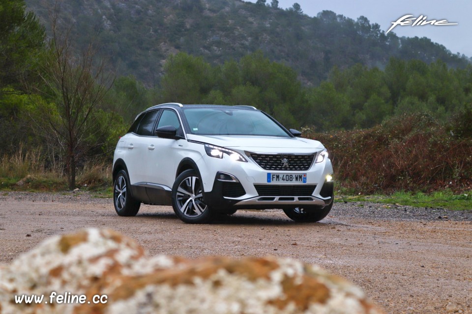 Photo essai Peugeot 3008 II GT HYbrid4 300 (2020)