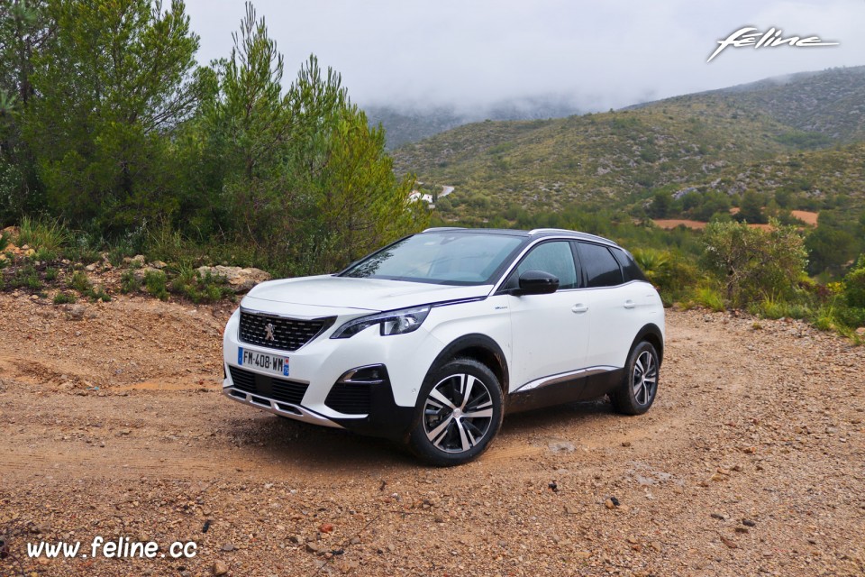 Photo essai route Peugeot 3008 II GT HYbrid4 300 (2020)