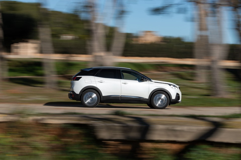 Photo Peugeot 3008 II GT HYbrid Blanc Nacré - Essais presse 202