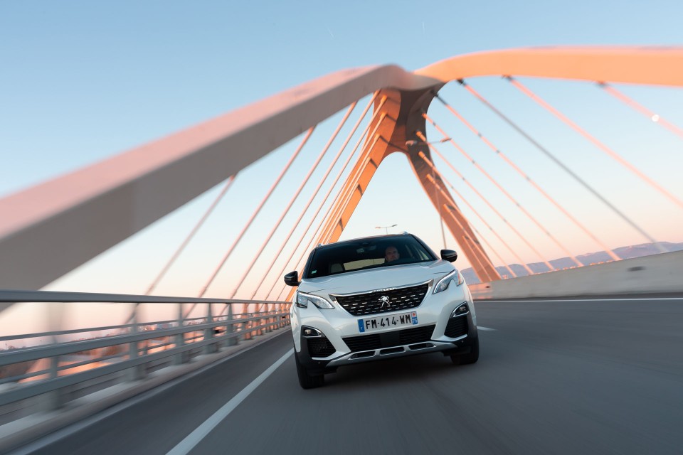 Photo Peugeot 3008 II GT HYbrid Blanc Nacré - Essais presse 202