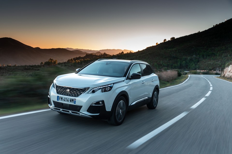 Photo Peugeot 3008 II GT HYbrid Blanc Nacré - Essais presse 202