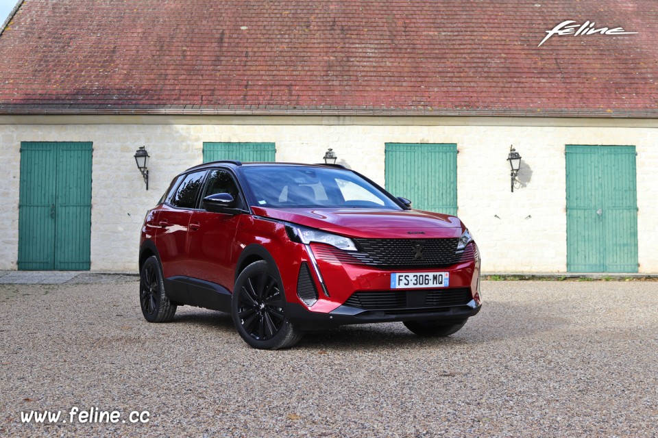 Photo 3/4 avant Peugeot 3008 II restylée GT PureTech 180 (2020)