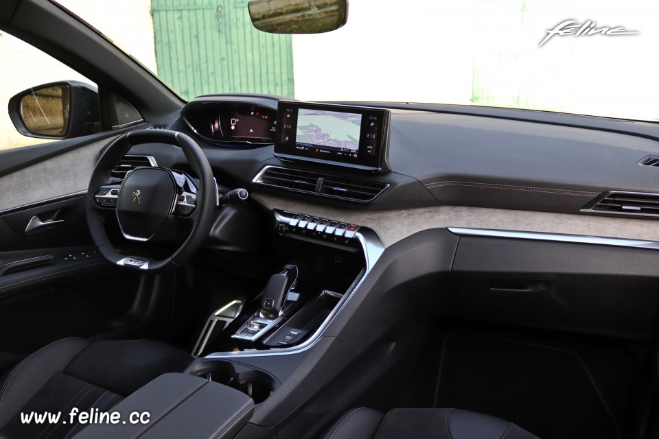 Photo intérieur TEP Alcantara Noir Mistral Peugeot 3008 II rest