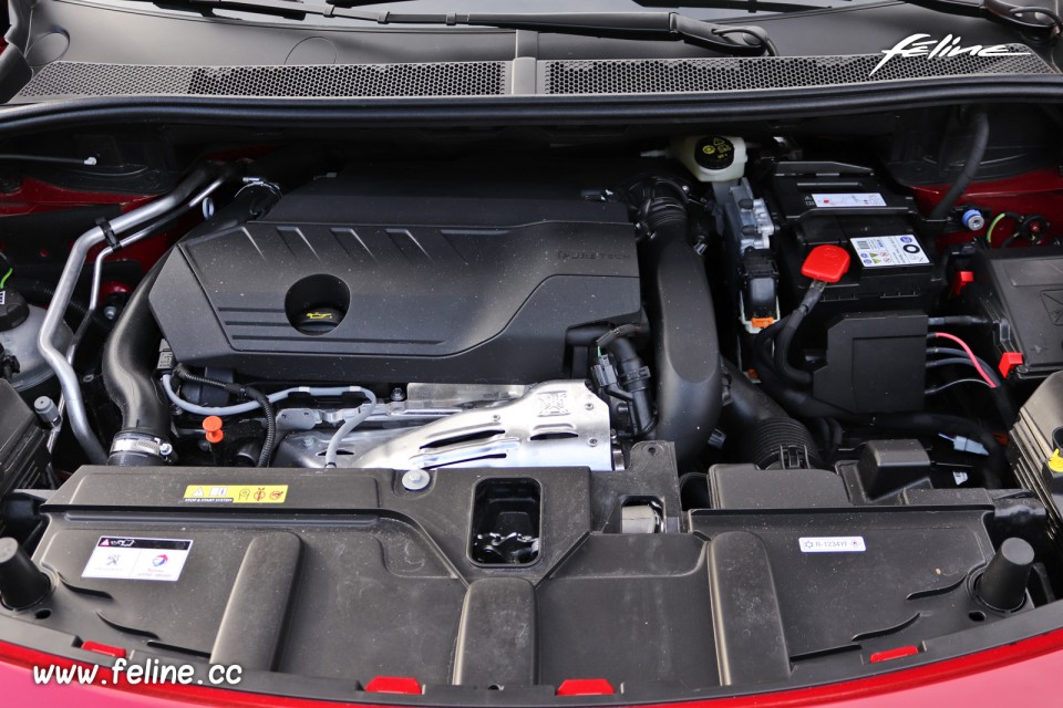 Photo moteur essence 1.6 PureTech 180 Peugeot 3008 II restylée