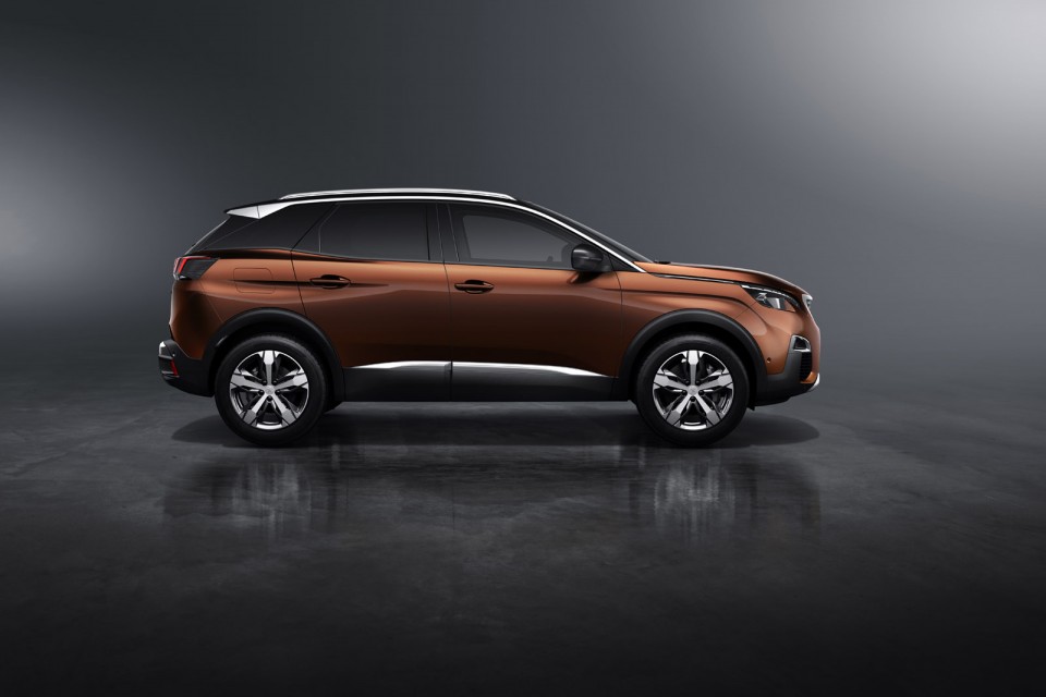 Photo officielle profil Peugeot 3008 II (2016)