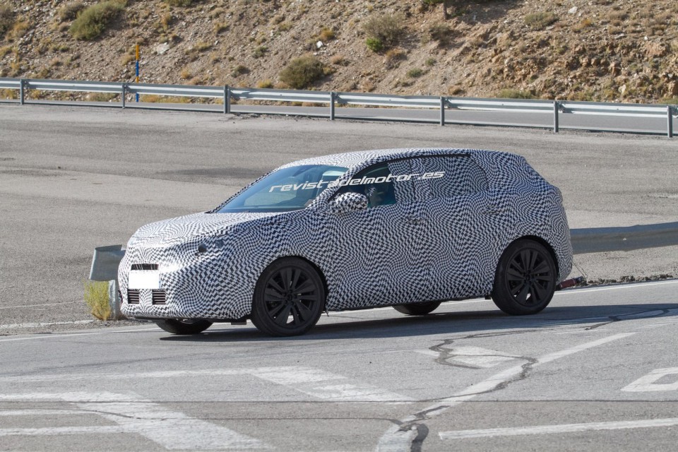 Photo volée nouvelle Peugeot 3008 II (2016)