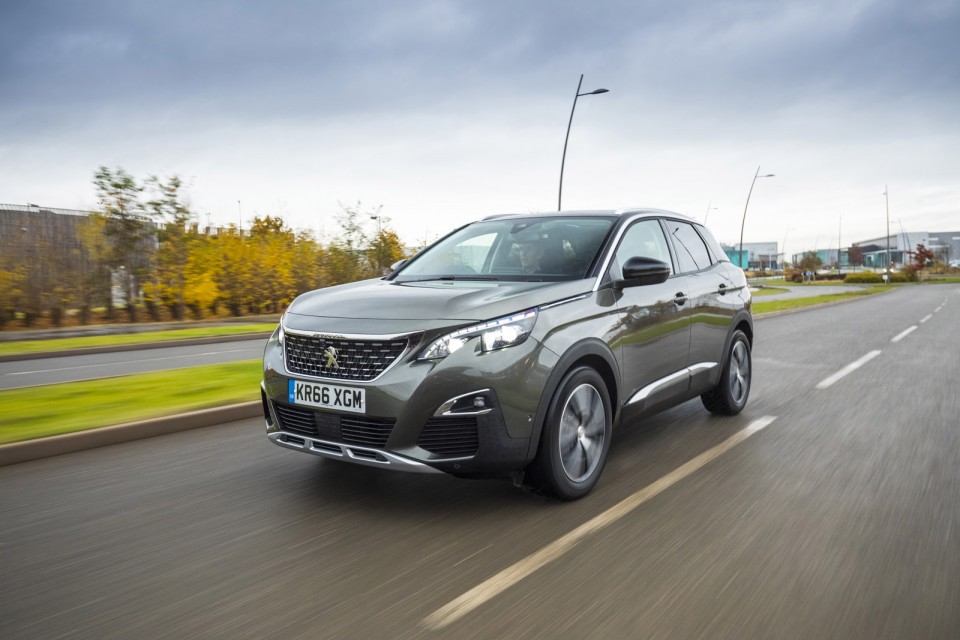 Photo officielle Peugeot 3008 II Allure Gris Amazonite (UK)