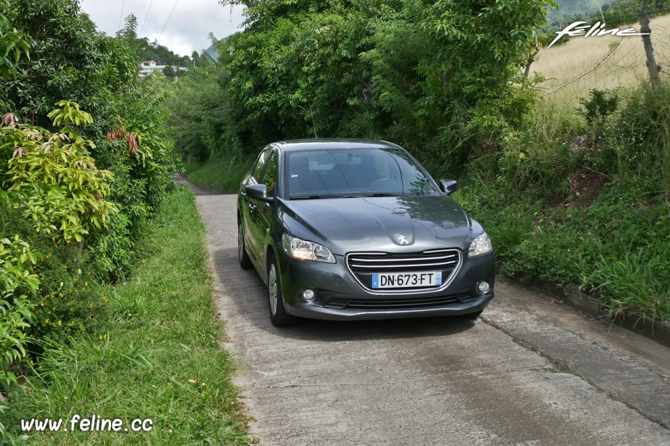 Photo essai Peugeot 301 Active 1.6 HDi 92 (2016)