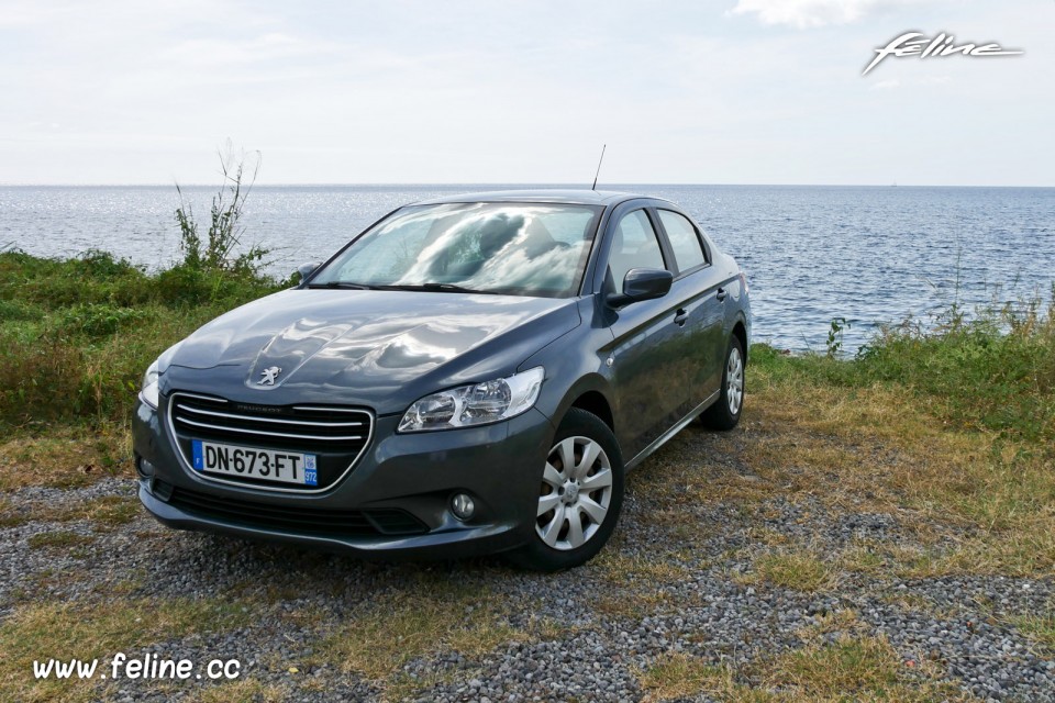 Photo 3/4 avant Peugeot 301 Active 1.6 HDi 92 (2016)