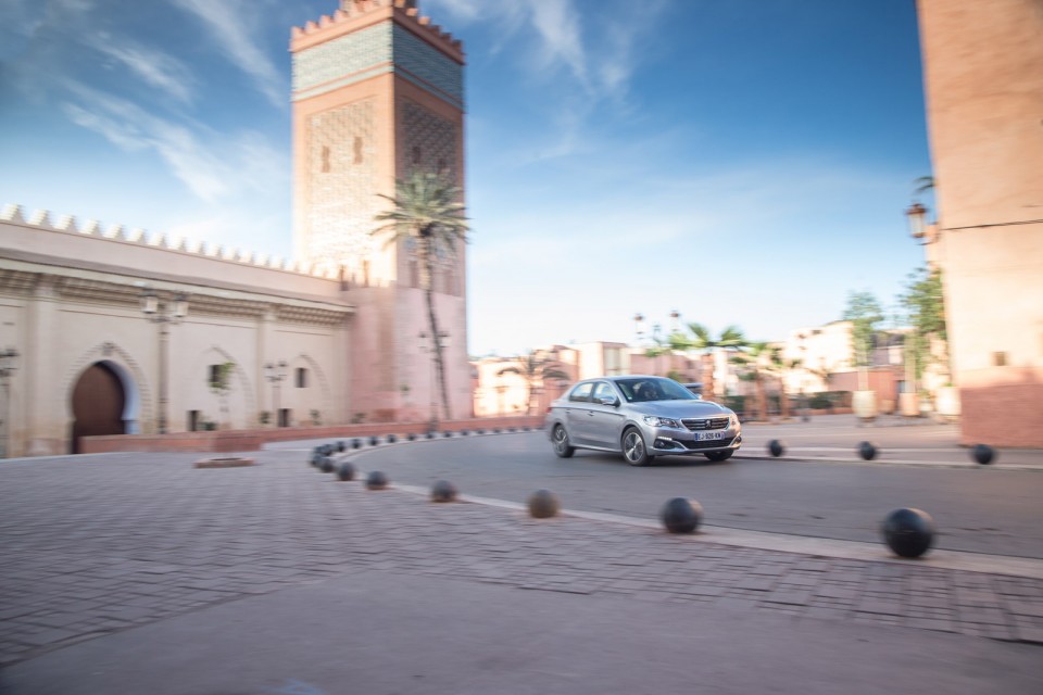 Photo Peugeot 301 I restylée Allure Gris Artense - Essais press
