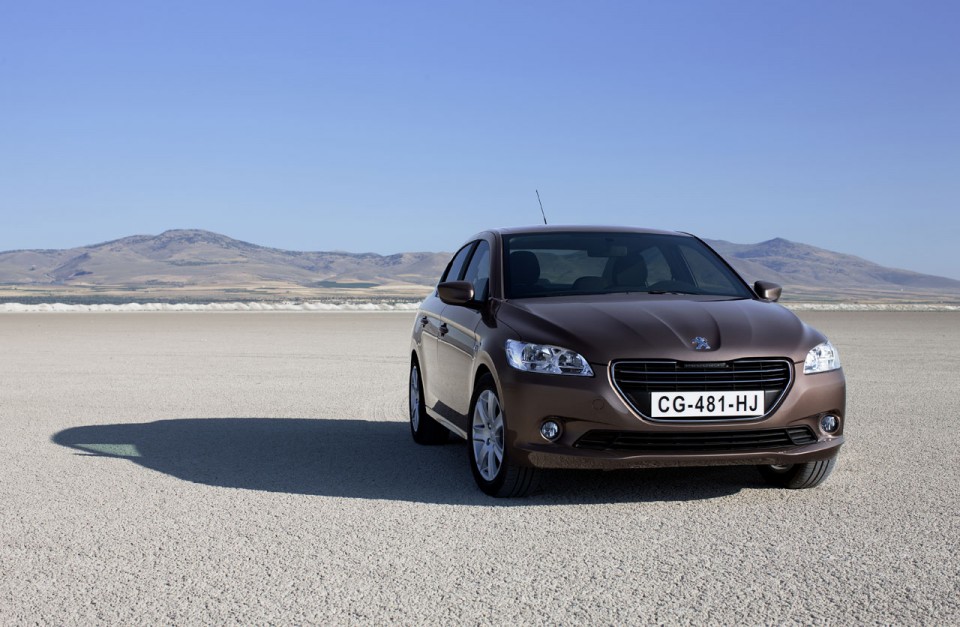 Photo Peugeot 301 I Brun Rich Oak (2012)