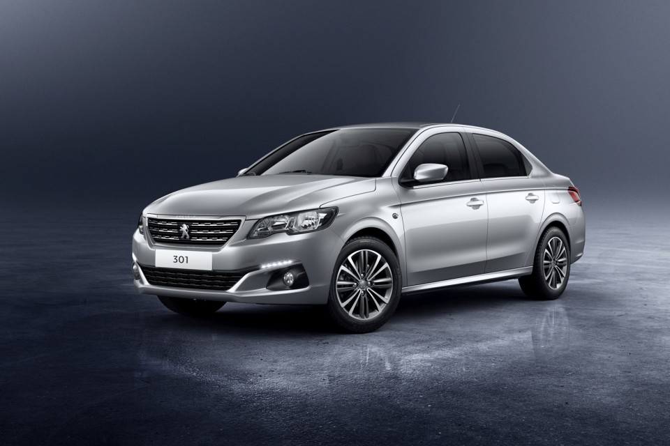 Photo officielle Peugeot 301 I restylée (2016)