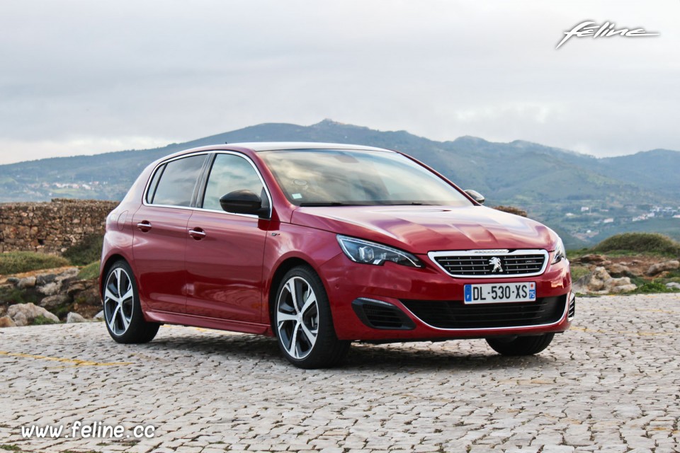 Photo Peugeot 308 GT Rouge Rubi - Essais 2015