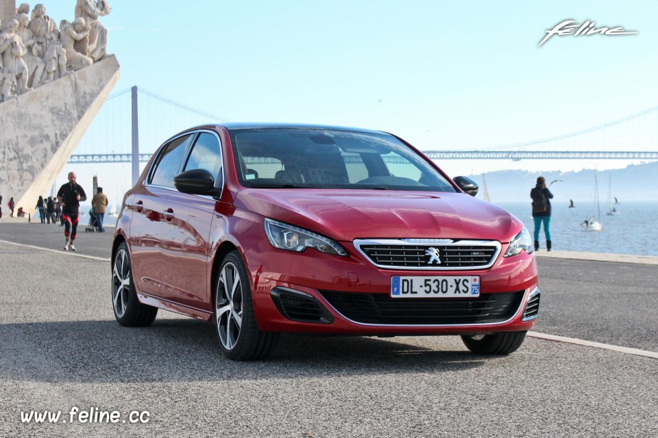 Photo Peugeot 308 GT Rouge Rubi - Essais 2015