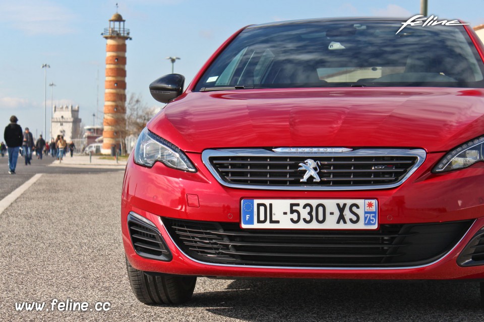 Photo Peugeot 308 GT Rouge Rubi - Essais 2015