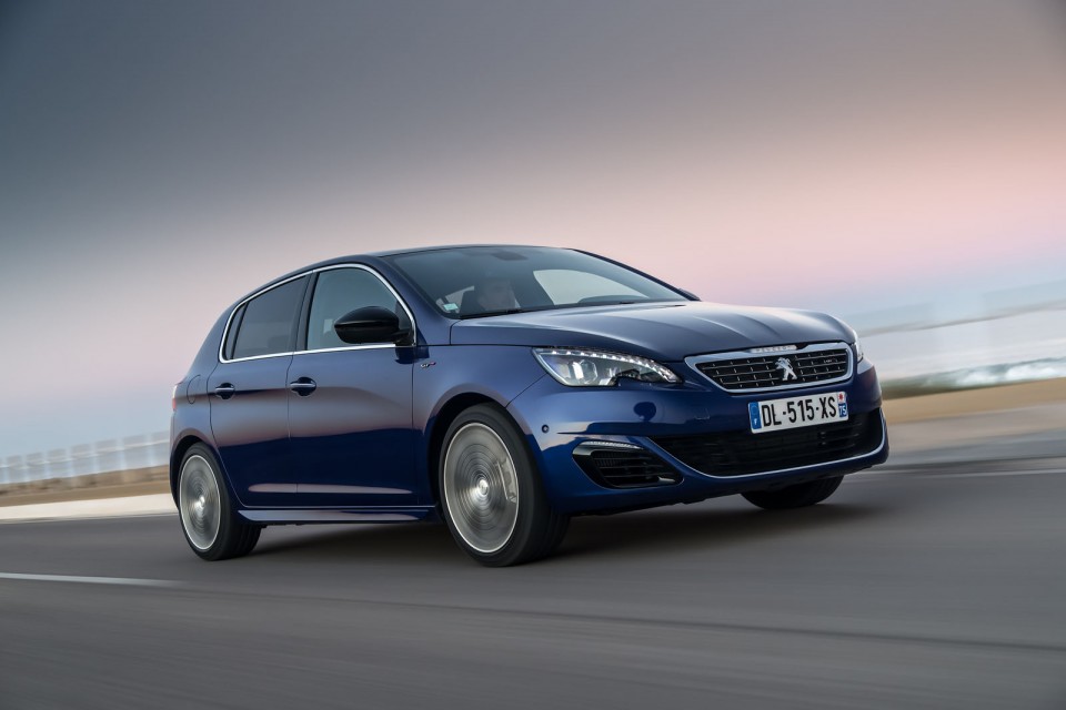 Photo Peugeot 308 GT Bleu Magnetic - Essais 2015