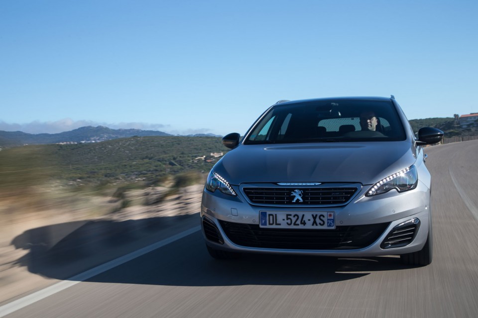 Photo Peugeot 308 SW GT Gris Artense - Essais 2015