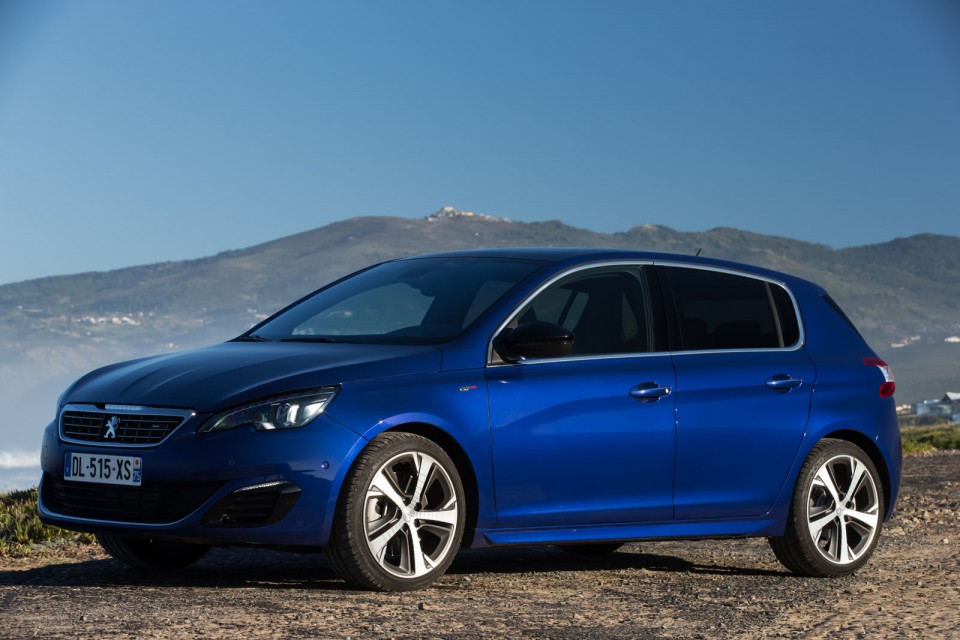 Photo Peugeot 308 GT Bleu Magnetic - Essais 2015