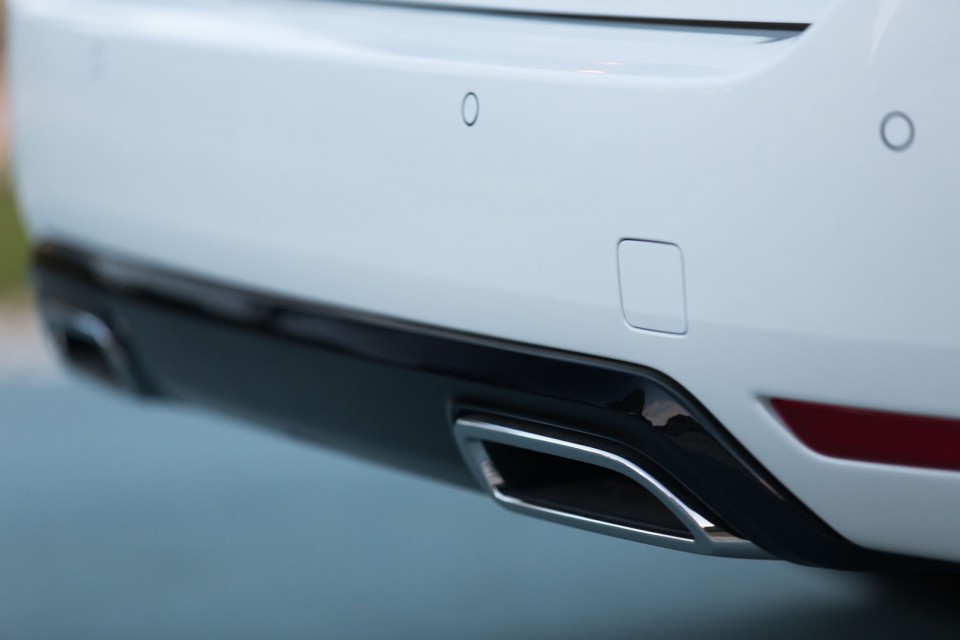 Photo canule d'échappement Peugeot 308 GT - Essais 2015