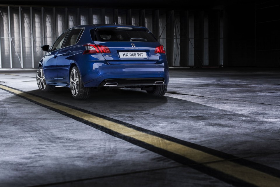 Photo Peugeot 308 GT Bleu Magnetic