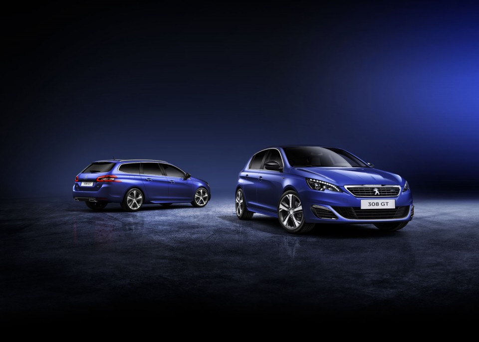 Photo officielle Peugeot 308 GT et 308 SW GT Bleu Magnetic