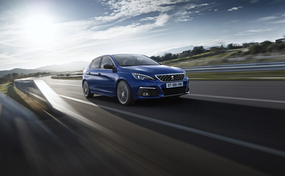 Photo officielle Peugeot 308 GT restylée (2017)