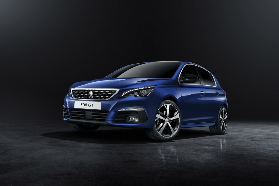 Photo 3/4 avant Peugeot 308 GT restylée (2017)