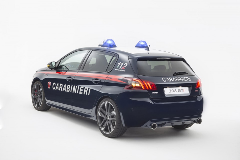 Photo 3/4 arrière Peugeot 308 GTi Carabinieri Italie (2017)