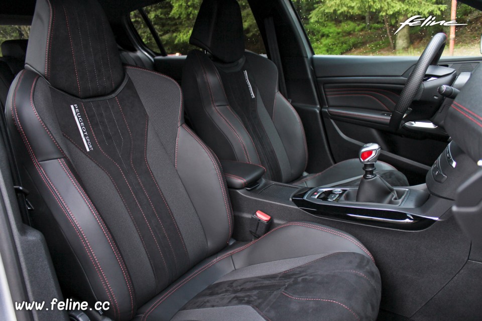 Photo sièges avant Peugeot 308 GTi 1.6 THP 270 (2016)