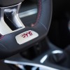 Photo badge GTi volant cuir Peugeot 308 GTi - Essais 2015