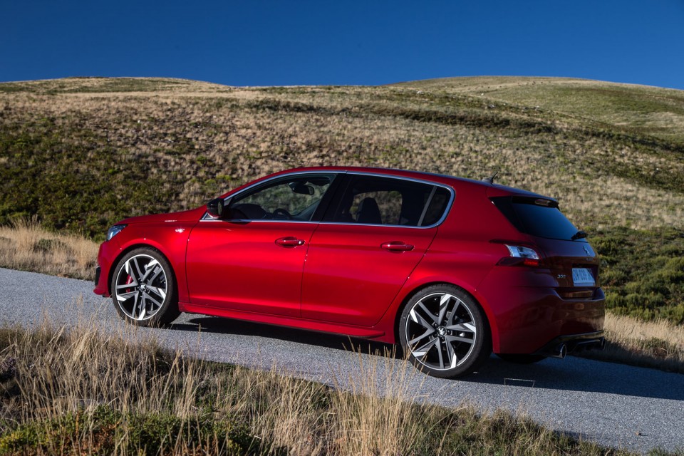 Photo Peugeot 308 GTi Rouge Ultimate - Essais 2015