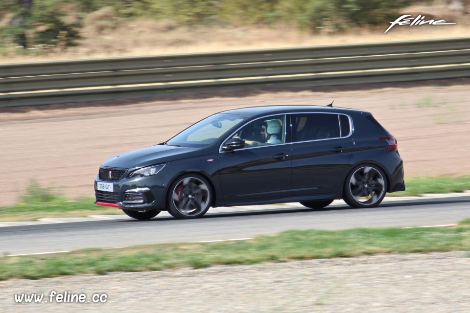 Photo essai Peugeot 308 GTi restylée Gris Hurricane (2017)