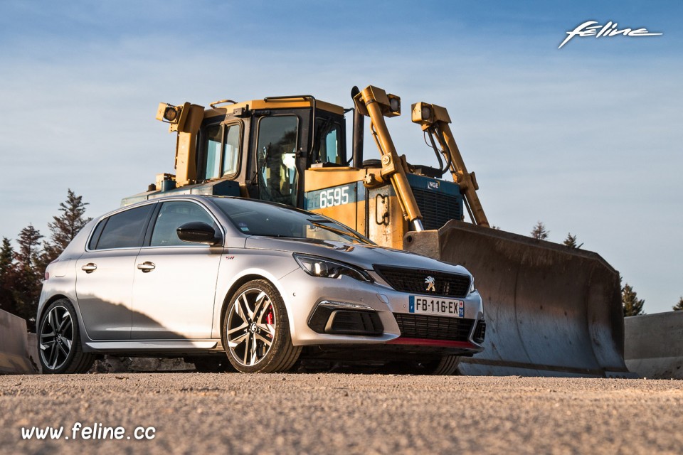 Photo essai Peugeot 308 GTi II PureTech 263 BVM6 (2019)